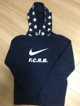 「F.C.Real Bristol（エフシーレアルブリストル）のアイテム（パーカー）」を使った、万太郎さん（メンズ・167cm）の冬コーディネート
