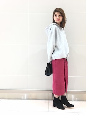 「mystic（ミスティック）のアイテム（パーカー）」を使った、shiraiさん（レディース・160cm）の秋コーディネート