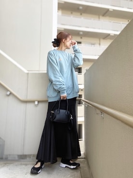 スウェットを使った 水色 のレディース人気ファッションコーディネート Wear