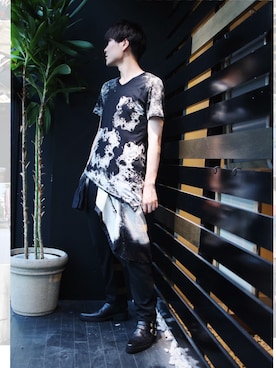 「KMRii（ケムリ）のアイテム（Tシャツ/カットソー）」を使った、Azuma Yuhoさん（メンズ・178cm）の夏コーディネート