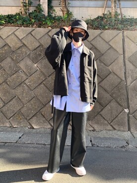 ひろ/黒・柄物さんのコーディネート