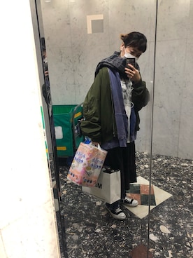 「PUNYUS（プニュズ）のアイテム（MA-1）」を使った、fukkiiiiさん（レディース・171cm）の冬コーディネート