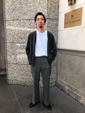 「UNITED ARROWS（ユナイテッドアローズ）の<JESUS CANOVAS (ヘスス カノヴァス)>JC528 ローファー（スリッポン、ブラック系）」を使った、吉岡さん（メンズ・174cm）の夏コーディネート