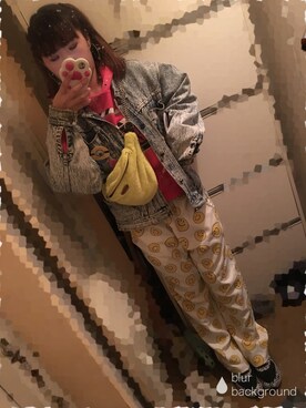 「アイテム（ボディバッグ/ウエストポーチ、イエロー系）」を使った、ファミさん（レディース・164cm）の春コーディネート