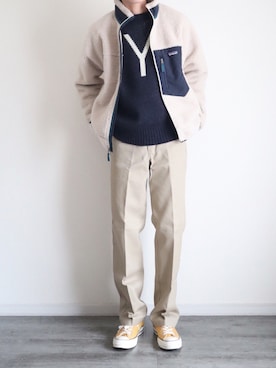 「ロゴニット」｜「アイテム（チノパンツ）」を使った、Gさん（メンズ・182cm）の冬コーディネート