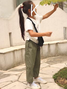 「カーキパンツ」｜Sachiさん（キッズ・110cm）の秋コーディネート