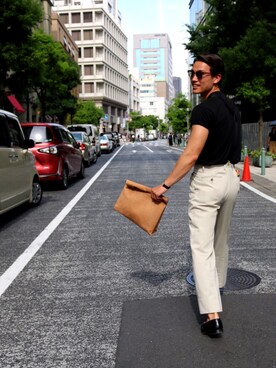 「BEAMS（ビームス）のアイテム（クラッチバッグ）」を使った、J I Nさん（メンズ・175cm）の秋コーディネート