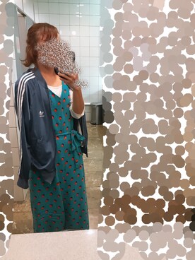「Rodeo Crowns（ロデオクラウンズ）のアイテム（サロペット/オーバーオール）」を使った、まはろさん（レディース・160cm）の夏コーディネート