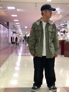 「刺繍」｜「アイテム（ミリタリージャケット）」を使った、DAIKIさん（メンズ・157cm）の冬コーディネート