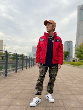 「アイテム（ミリタリージャケット、レッド系）」を使った、DAIKIさん（メンズ・157cm）の秋コーディネート