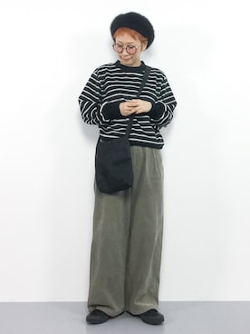 「AMERICAN HOLIC（アメリカンホリック）の【追加生産】太コーデュロイワイドパンツ（その他パンツ）」を使った、ひいこさん（レディース・154cm）の冬コーディネート