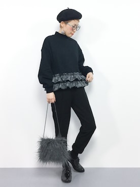 「ぺプラムトップス」｜「アイテム（スウェット）」を使った、ひいこさん（レディース・154cm）の冬コーディネート