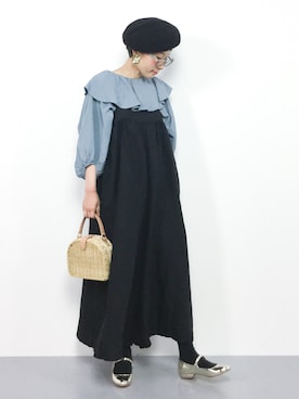 「黒パンツ」｜「アイテム（サロペット/オーバーオール）」を使った、ひいこさん（レディース・154cm）の春コーディネート