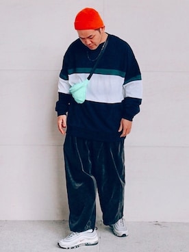 「sillage」｜「アイテム（アクセサリー）」を使った、RYAN Zさん（メンズ・176cm）の冬コーディネート
