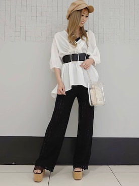 「アイテム（ショルダーバッグ、ゴールド系）」を使った、onewayさん（レディース・153cm）の春コーディネート