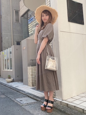 「アイテム（ゴールド系）」を使った、onewayさん（レディース・153cm）の夏コーディネート