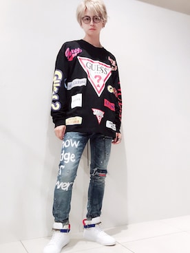 「Guess（ゲス）のアイテム（トップス）」を使った、AZMAXXXさん（メンズ・174cm）の秋コーディネート