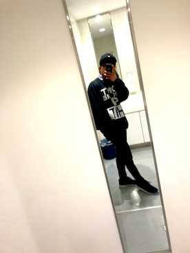 「トイレから失礼しやす」｜「アイテム（スウェット）」を使った、PJさん（メンズ・166cm）の冬コーディネート