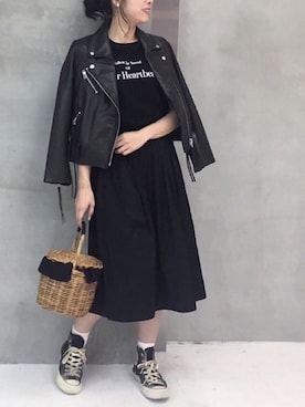 ETRE TOKYOのライダースジャケットを使った人気ファッション