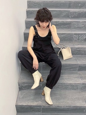 「ETRE TOKYO（エトレトウキョウ）のアイテム（オールインワン・サロペット）」を使った、KAORIさん（レディース・163cm）の秋コーディネート
