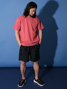「Champion（チャンピオン）のアイテム（その他パンツ）」を使った、環王さん（メンズ・177cm）の春コーディネート