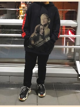 「VETEMENTS（ヴェトモン）のアイテム（トップス、ブラック系）」を使った、りこぴんさん（メンズ・165cm）の秋コーディネート