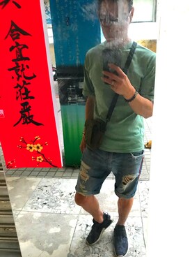 「:CHOCOOLATEのアイテム」を使った、Izzue Liaoさん（メンズ・177cm）の春コーディネート