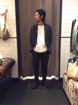 「アイテム（ドレスシューズ、グリーン系）」を使った、misoさん（メンズ・168cm）の秋コーディネート