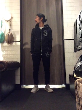 「1piu1uguale3 RELAX（ウノピュウノウグァーレトレリラックス）のアイテム（パーカー）」を使った、misoさん（メンズ・168cm）の秋コーディネート