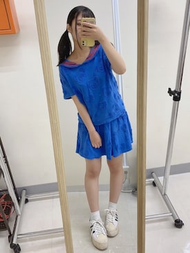 山崎夏菜さんのコーディネート