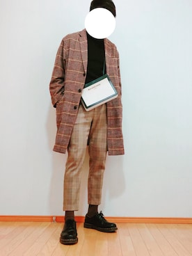 「BALENCIAGA」｜「アイテム（トレンチコート）」を使った、嘉 威さん（メンズ・176cm）の冬コーディネート