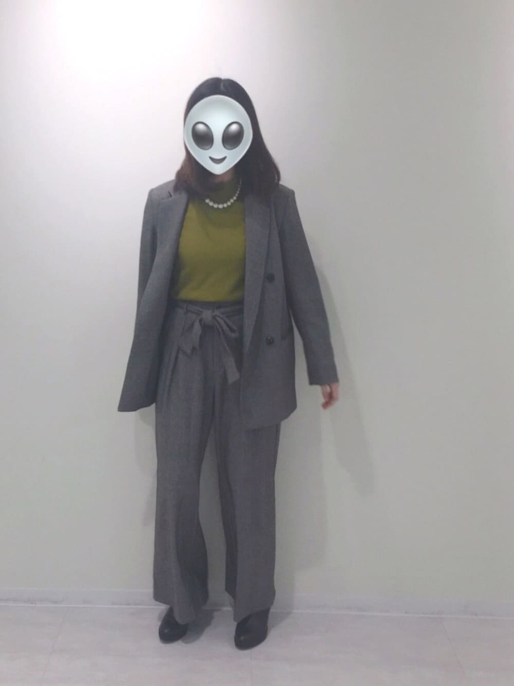 「GU、UNIQLO、秋、大学生、ポーズがだせぇんじゃ、ぶれとんじゃ、千鳥」｜「UNIQLOのアイテム（ブーティ、ブラック系）」を使った、おれんじさん（レディース・163cm）の秋コーディネートの1枚目の写真