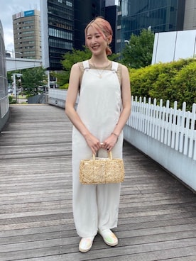 「ユナイテッドアローズ」｜「アイテム（スリッポン）」を使った、清水　ビューティアンドユース スタッフさん（レディース・159cm）の夏コーディネート