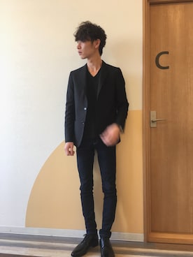 「UNIQLO（ユニクロ）のWOMEN ウルトラストレッチジーンズ（デニムパンツ）」を使った、平野ショータさん（メンズ・166cm）の冬コーディネート