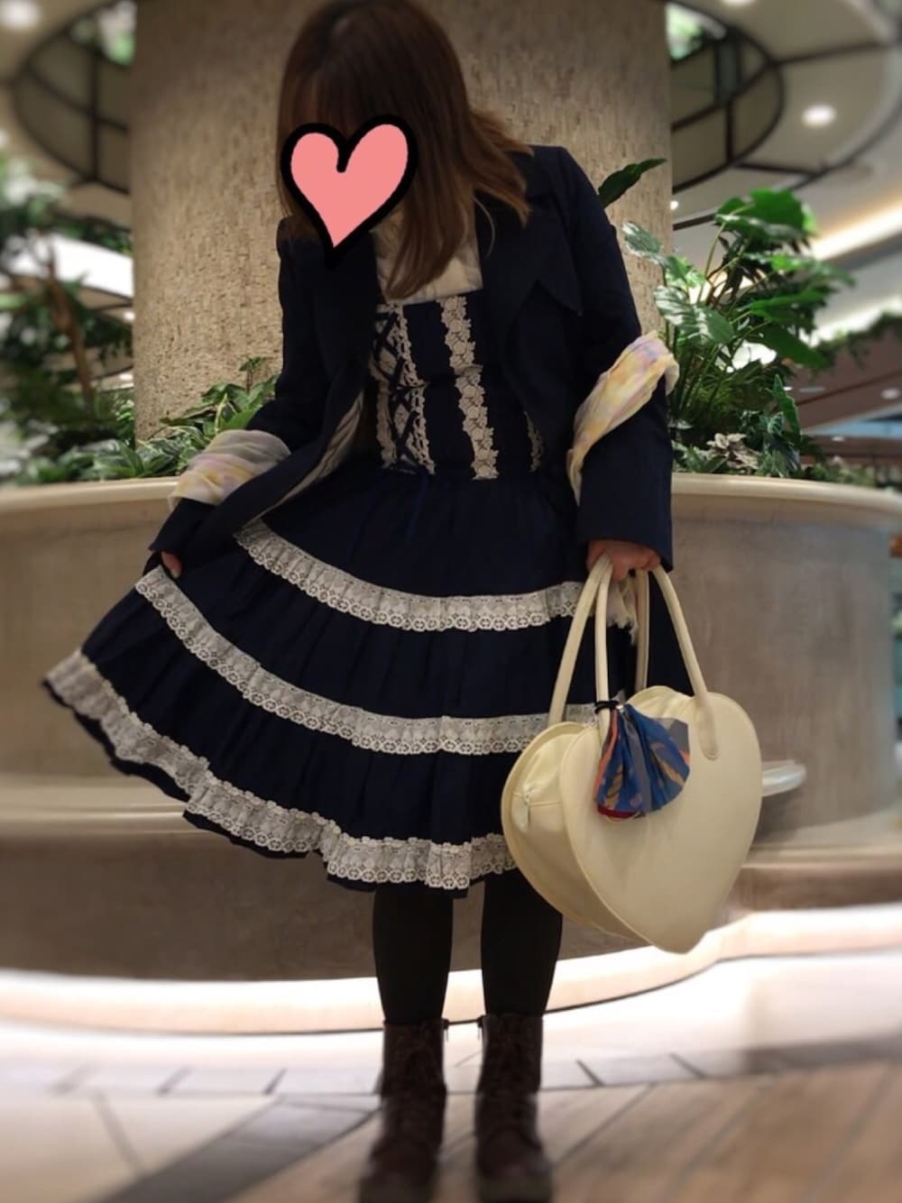 「BABY, THE STARS SHINE BRIGHT」｜「BABY,THE STARS SHINE BRIGHTのアイテム（ジャンパースカート、ブルー系）」を使った、れぃがさん（レディース・148cm）の秋コーディネートの1枚目の写真