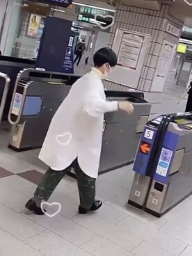 「TOGA PULLA（トーガ　プルラ）のアイテム（ピアス（両耳用））」を使った、sfgさん（レディース・150cm）の春コーディネート