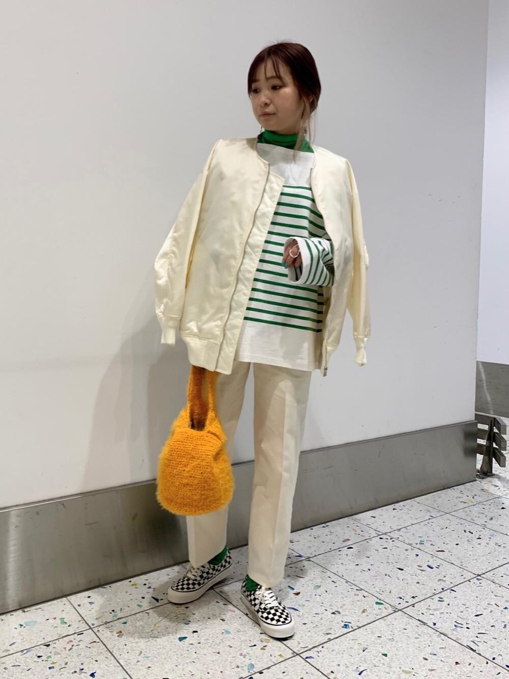 「トレンド、ストリート、シューズ、Tシャツ/カットソー、SPRING OUTER STYLE、👟バッグ、ぱんつ、あうたー」｜「VANSの＜VANS（バンズ）＞ANAHEIM アナハイムチェッカー オーセンティック/スニーカー（スニーカー、その他）」を使った、CHIKAさん（レディース・162cm）の冬コーディネートの1枚目の写真
