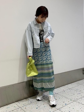 「Tシャツ/カットソー」｜「アイテム（デニムジャケット）」を使った、CHIKAさん（レディース・162cm）の冬コーディネート