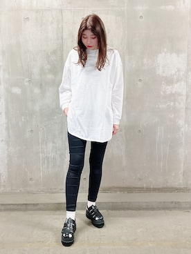 「JEANASIS（ジーナシス）のBIGキリカエロンT/875585（Tシャツ/カットソー、ホワイト系）」を使った、Yuriさん（レディース・171cm）の春コーディネート