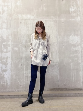 「JEANASIS（ジーナシス）の80コットンワイドBIGシャツLS/895201（シャツ/ブラウス、ベージュ系）」を使った、Yuriさん（レディース・171cm）の秋コーディネート