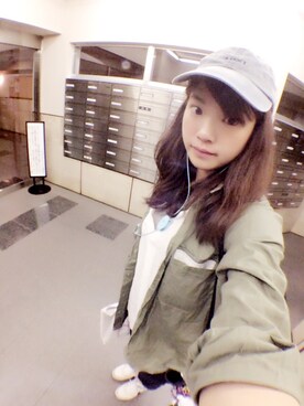 「archives（アルシーヴ）のアイテム（キャップ）」を使った、鹿田望さん（レディース・158cm）の夏コーディネート