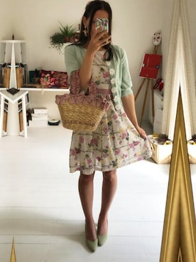 「--（--）のアイテム（パンプス）」を使った、olivbooさん（レディース・164cm）の秋コーディネート