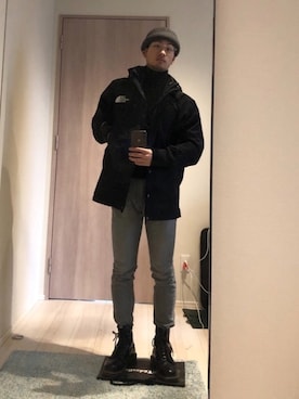 「UNIQLO（ユニクロ）のエクストラファインメリノリブタートルネックセーター（長袖）（ニット/セーター）」を使った、ワタルさん（メンズ・169cm）の冬コーディネート