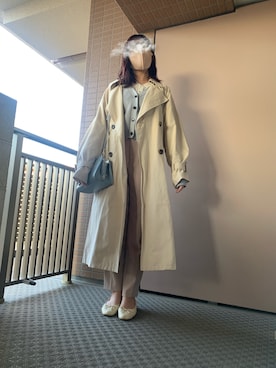 「ストレートパンツ」｜「アイテム（トレンチコート）」を使った、くもさん（レディース・157cm）の春コーディネート