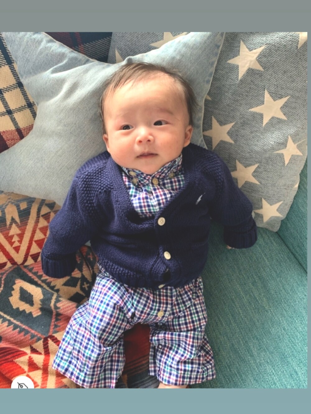 「おとこのこ、冬コーデ、Ralph Lauren、ロンパース、星条旗ニット、Polo Ralph Lauren、BAYFLOW」｜「BAYFLOWのBAYFLOW／デニムスタークッション（クッション/クッションカバー、ブルー系）」を使った、mizuchancoordinateさん（キッズ・50cm）の夏コーディネートの1枚目の写真