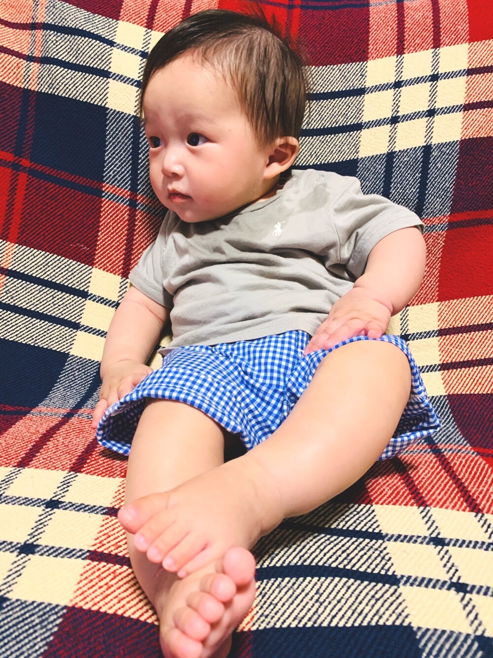 「キッズファッション、おとこのこ、Polo Ralph Lauren、夏コーデ」｜「POLO RALPH LAUREN CHILDRENSWEARのアイテム（Tシャツ/カットソー、グレー系）」を使った、mizuchancoordinateさん（キッズ・70cm）の夏コーディネートの1枚目の写真