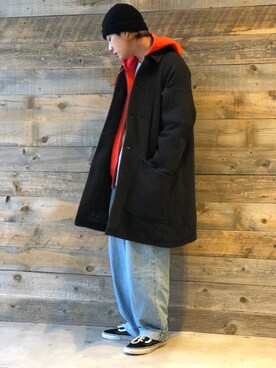 「AVIREX（アヴィレックス）のアイテム（ステンカラーコート）」を使った、 オオノさん（メンズ・178cm）の冬コーディネート