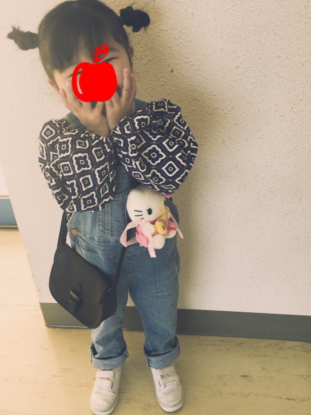 「おんなのこ、3歳、キッズコーデ、kids」｜「Birthdayのアイテム（シャツ/ブラウス、パープル系）」を使った、MONKAJIさん（キッズ・100cm）の冬コーディネートの1枚目の写真