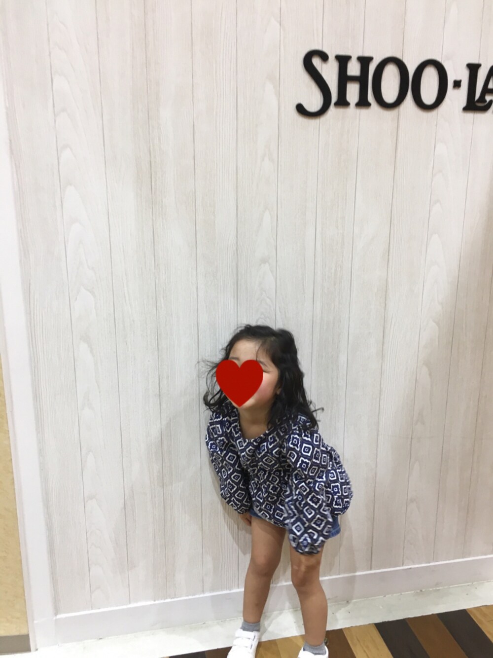 「キッズコーデ、女の子、3歳、kids」｜「Birthdayのアイテム（シャツ/ブラウス、ブルー系）」を使った、MONKAJIさん（キッズ・90cm）の春コーディネートの1枚目の写真