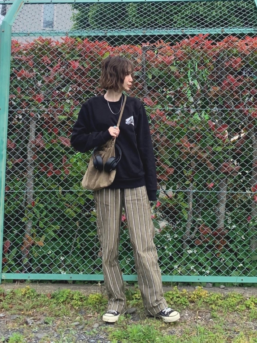 「休日スタイル、きれいめカジュアル、今日のコーデ、リラックススタイル、URBAN RESEARCH DOORS、アーバンリサーチドアーズ、アーバン リサーチ ドアーズ(URBAN RESEARCH DOORS)、DOORS、STILL BY HAND、UNIFY」｜「A.P.C.のSWEAT ABE H 19A（スウェット、ブラック系）」を使った、hirayamaさん（レディース・155cm）の春コーディネートの1枚目の写真